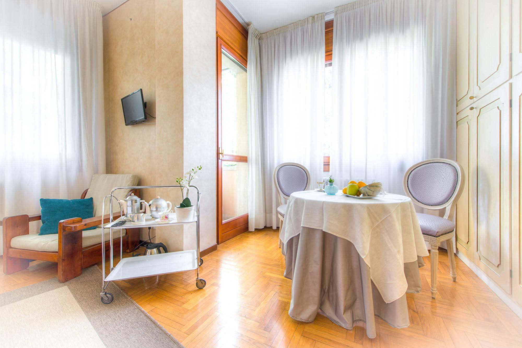 B&B San Benedetto Бергамо Экстерьер фото
