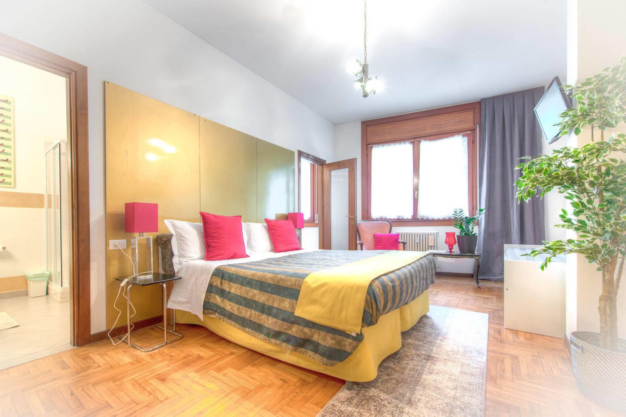 B&B San Benedetto Бергамо Экстерьер фото